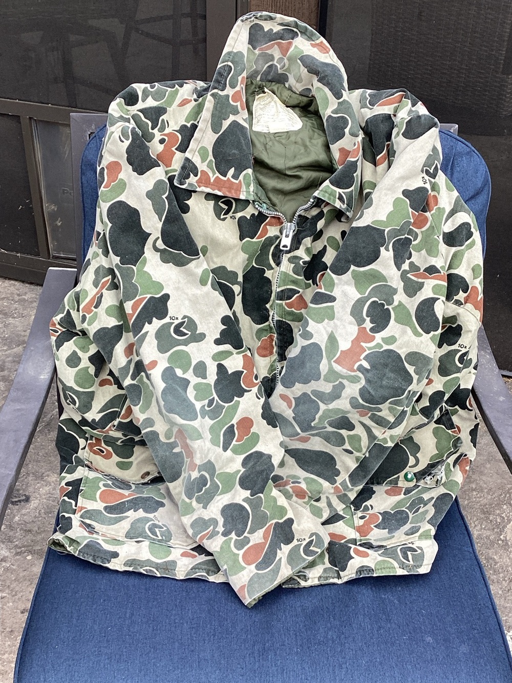 Vintage mens camo hunting Talon jacket